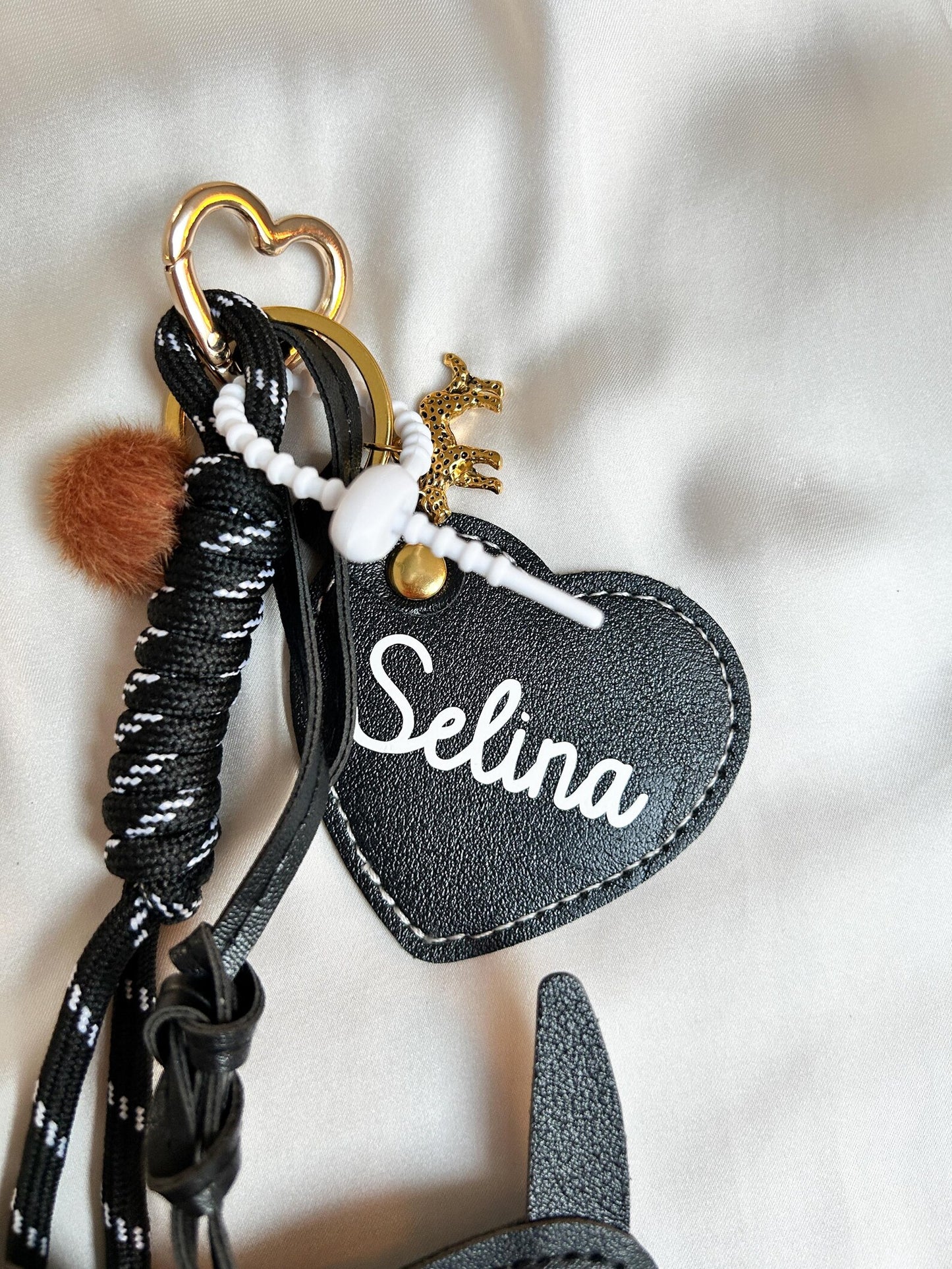 Dackel Bag Charm personalisiert schwarz | Taschenanhänger Hund