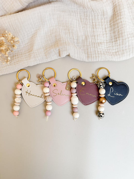 Personalisierter Schlüsselanhänger mit Name & Perlen – Geschenk für Frauen, Freundin & Mama