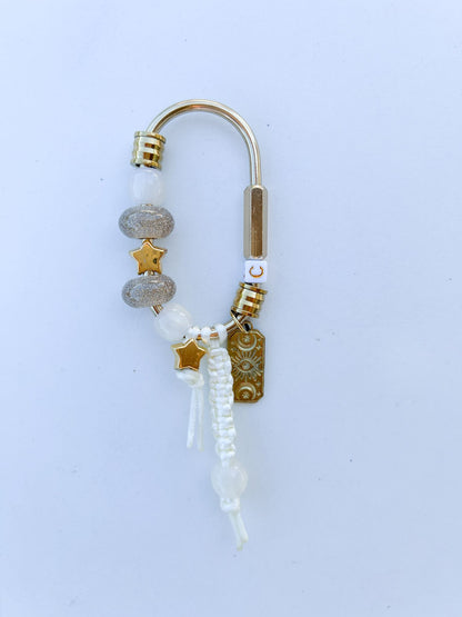 bag charm mit perlen weiß glitzer
