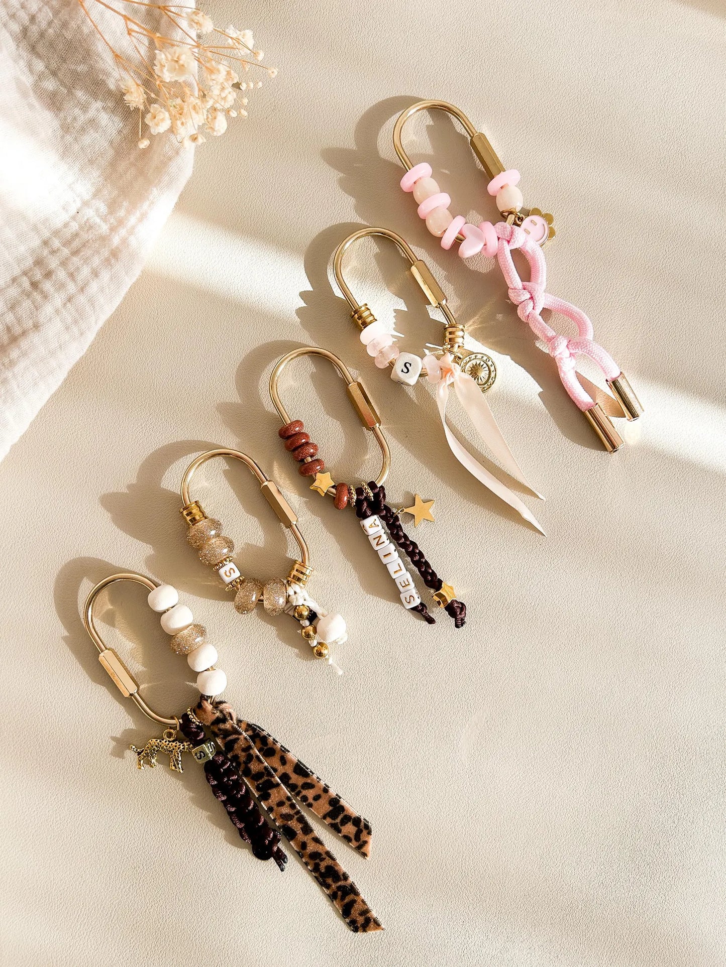 Bag Charms mit Perlen