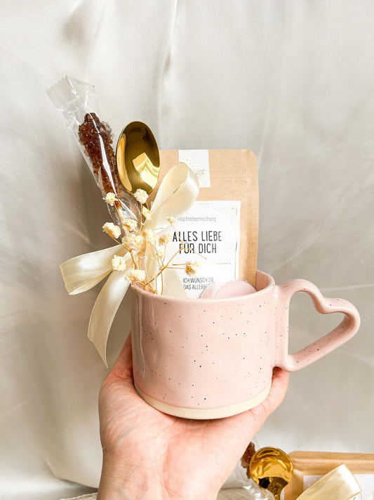 tasse mit Herz Henkel im Geschenkset für Frauen
