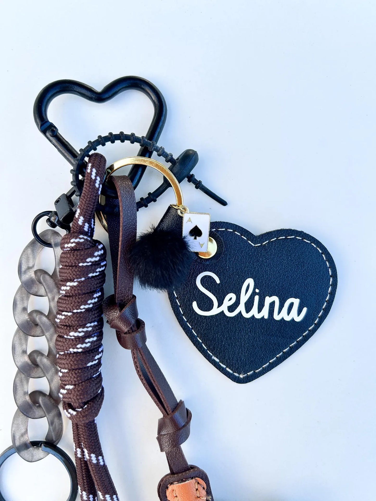 Personalisierter Taschenanhänger Bär im Detail