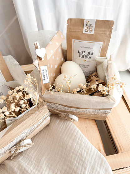 Minimalistisches Geschenkset für Frauen mit Details