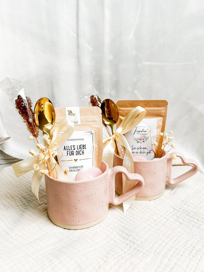 Geschenkset für Frauen mit Herz Tasse Tee und Kandisstick