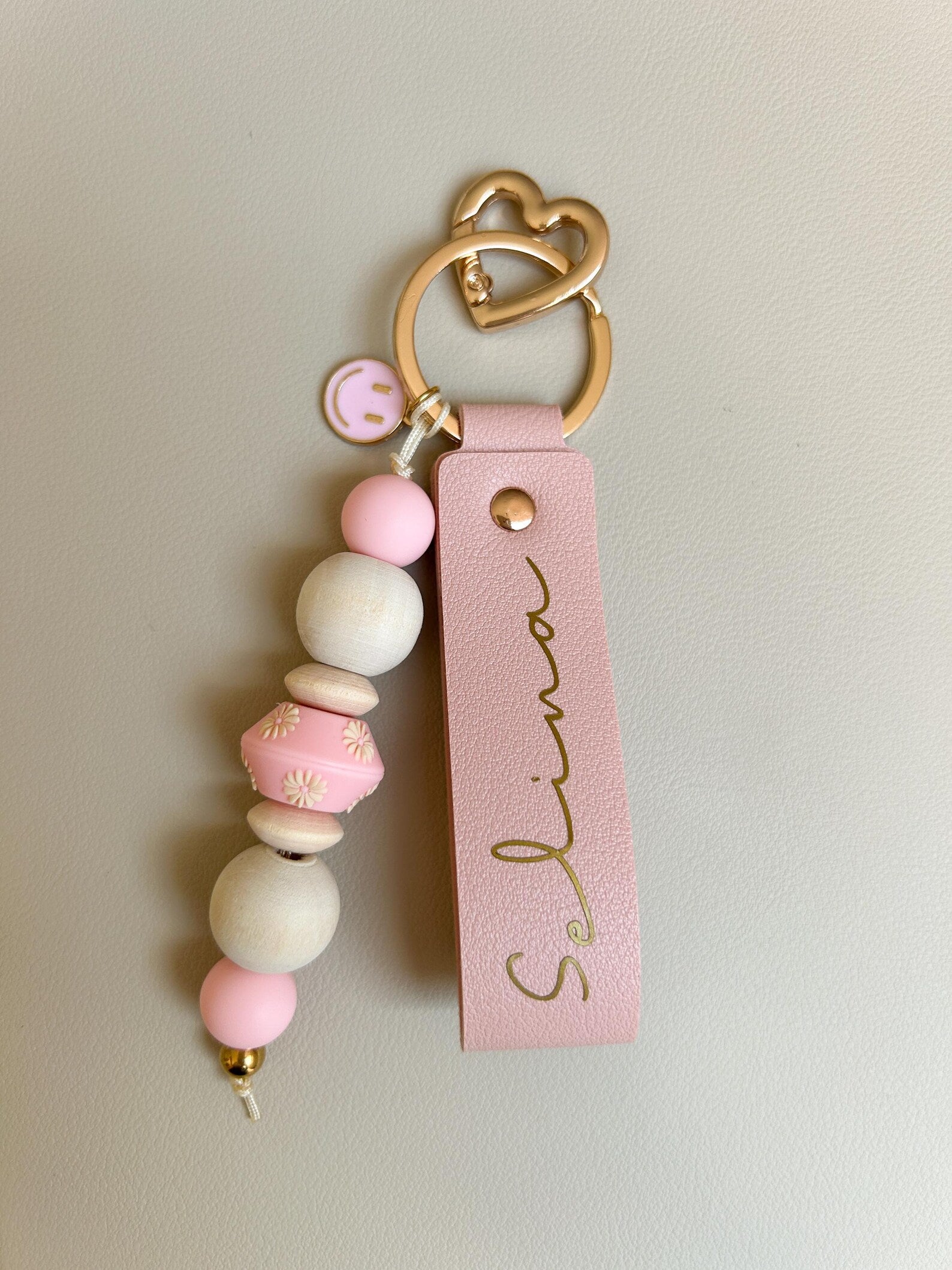 personalisierter schluesselanhaenger rosa