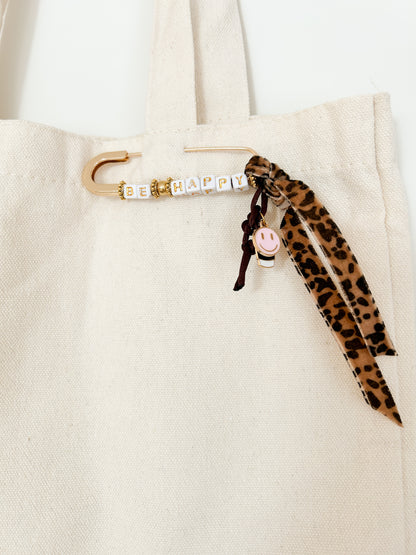 jutebeutel mit Anhänger detail leopard